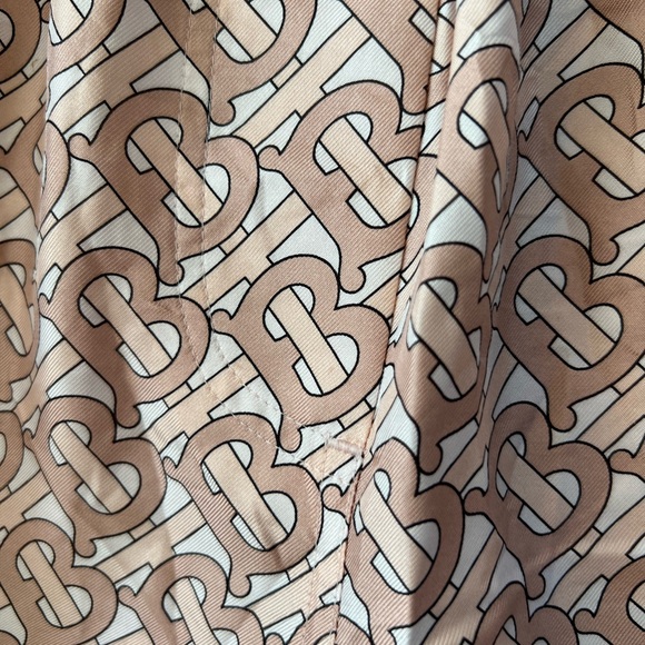 Women’s Burberry silk shorts